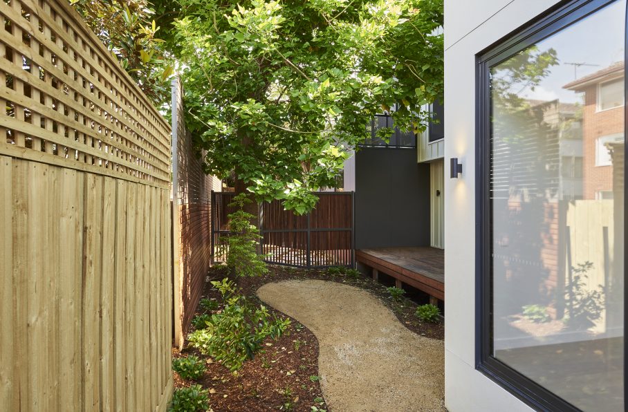 KH 002 1-3 Foam St 151222