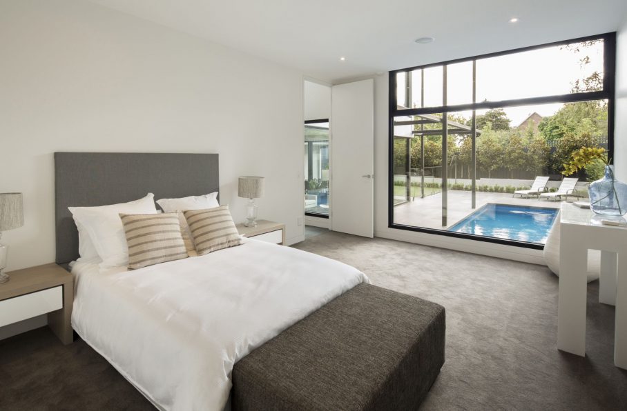 KH_0009_IPG_1LaurelCtHawthorn_280313