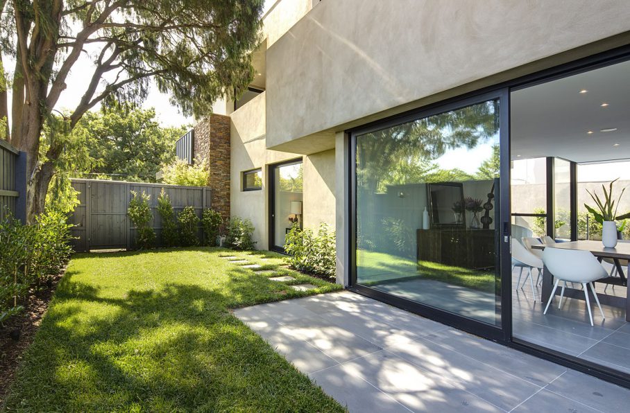 KH_117_IPG_4HighamRd_HW_121210