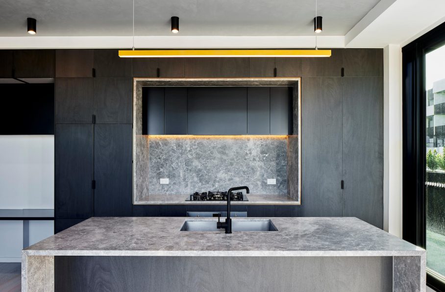 KH-267-Lygon-st-009-190822-1